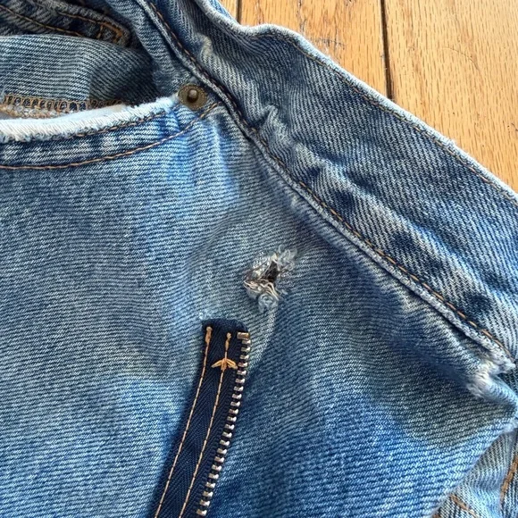 ZARA CROSSOVER WAISTBAND JEANS - MISSING BUTTON - Picture 4 of 7